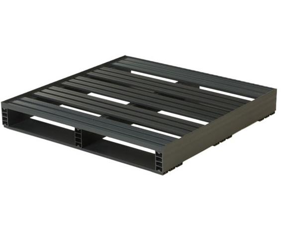 STOCKED PLASTIC PALLETS