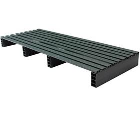 STOCKED PLASTIC PALLETS